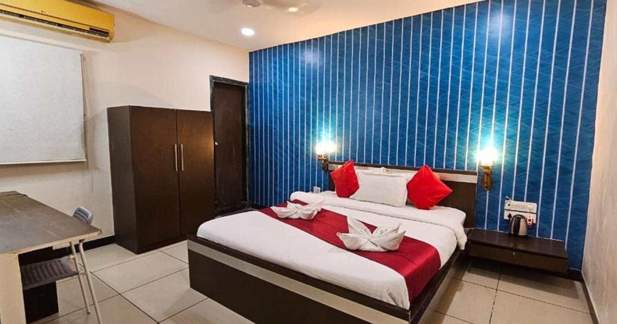 Hotel Sunshine Airport Mumbai Exterior photo